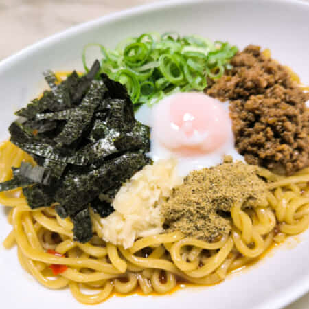 すすれ風台湾まぜそば｜三滝本町でまぜそば・お肉のテイクアウト・デリバリー