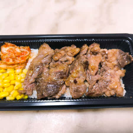 とろとろカルビ重｜三滝本町でまぜそば・お肉のテイクアウト・デリバリー