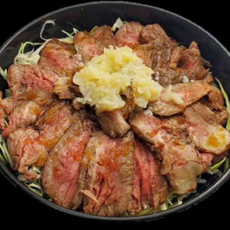 【刻みニンニク】プレミアムローストビーフ丼｜三滝本町でまぜそば・お肉のテイクアウト・デリバリー